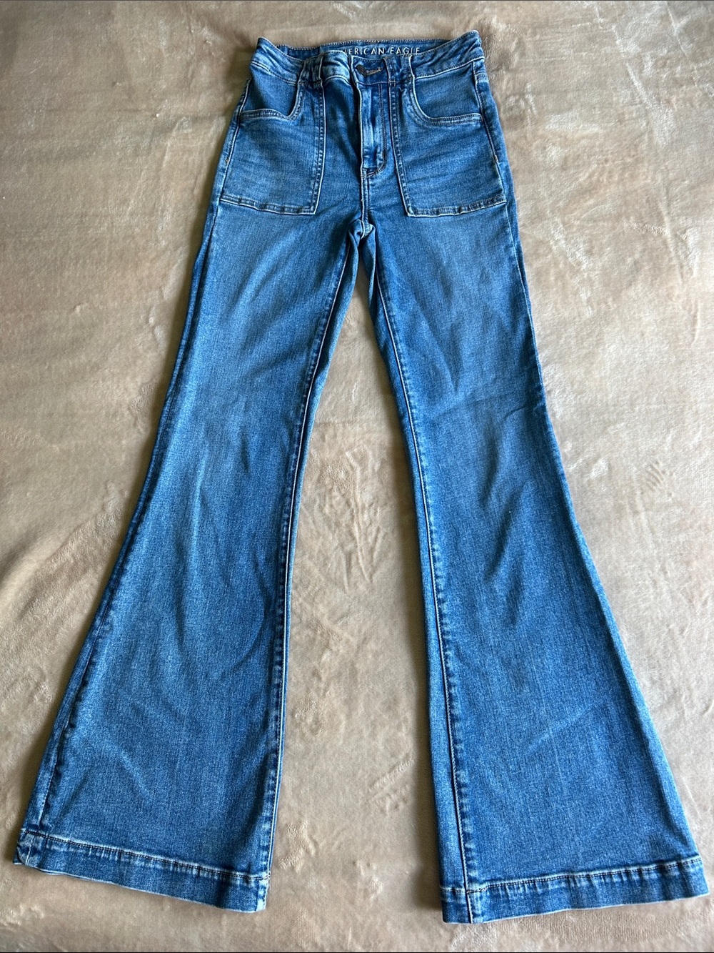 American Eagle Outfitters Women's Blue High-Rise Flare Jeans